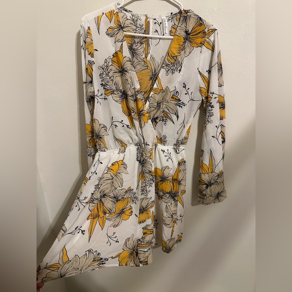 FLORAL ROMPER - Picture 2 of 3